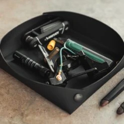 Magpul DAKA Magnetic Field Tray, Large MAG1125 -Outdoor Hunting Shop mag1125 001 magpul daka magnetic field tray large 05